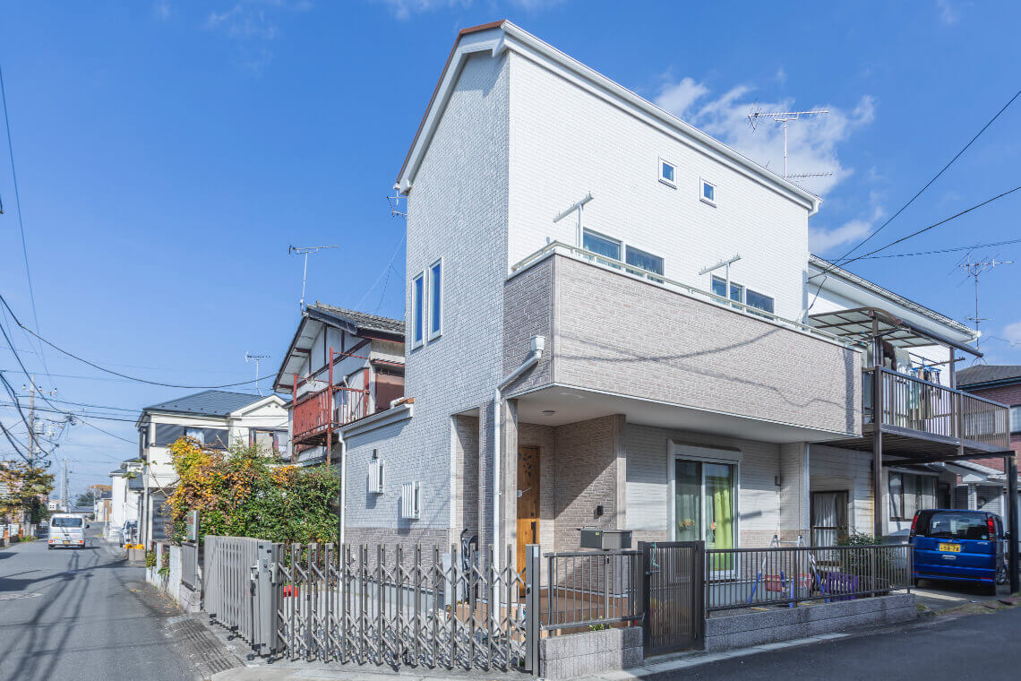 住宅地の中の一軒家保育園